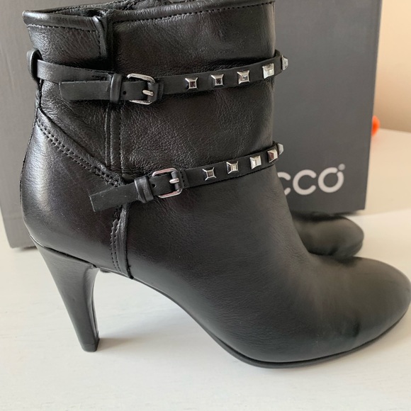 Ecco Boots - Picture 4 of 7